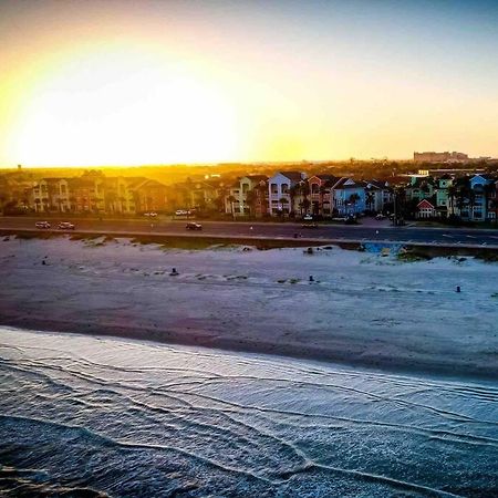 Apartamento Oceanfront At The Dawns Galveston Exterior foto