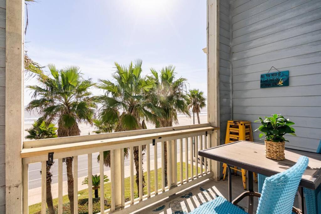 Apartamento Oceanfront At The Dawns Galveston Exterior foto
